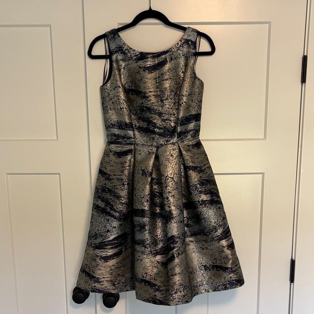 Elegant Dress in blue and silver